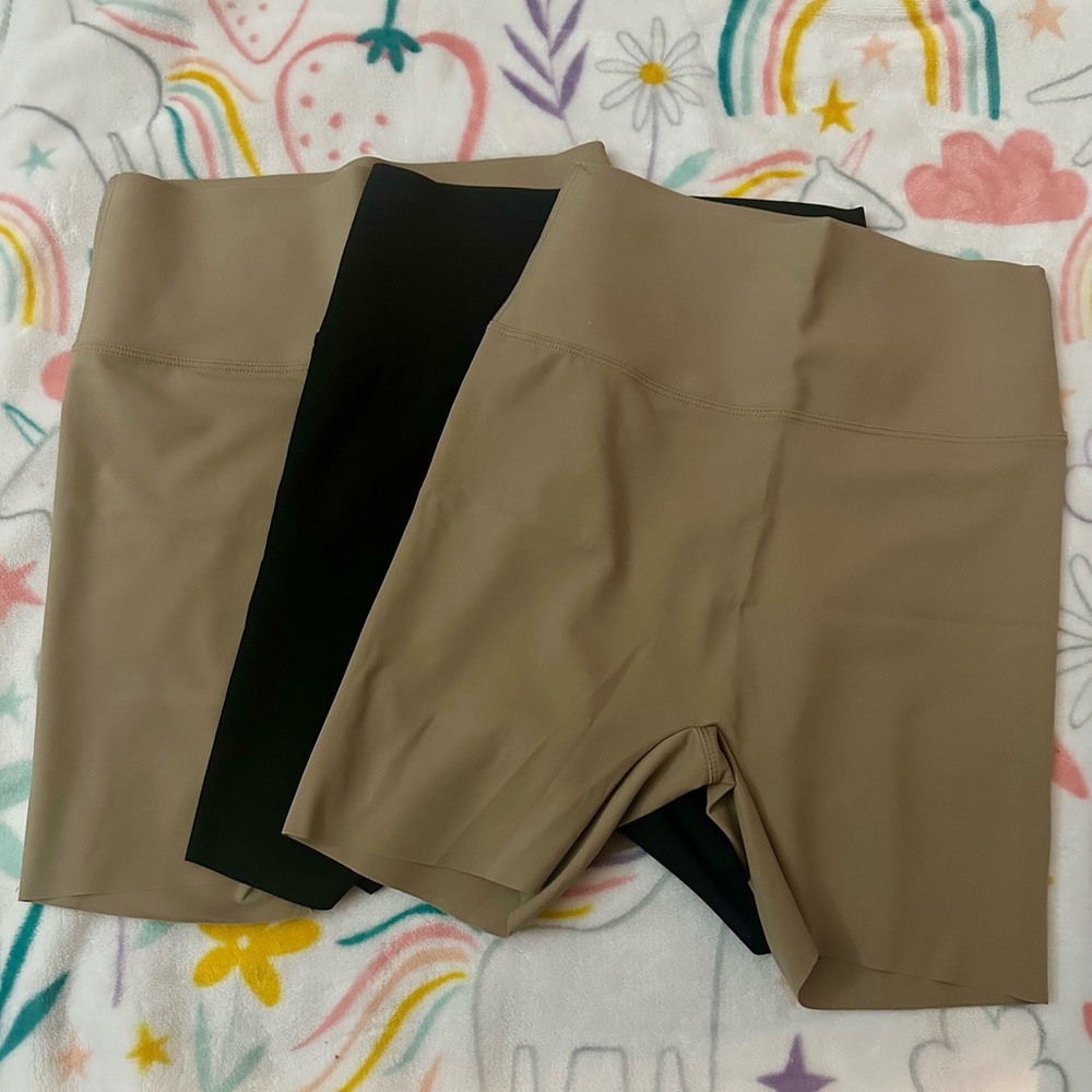 Stylish‎ Women's 3 Piece Shorts